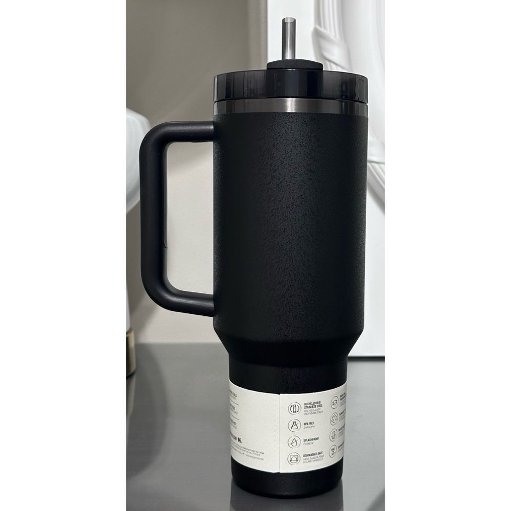 Stanley‎ Quencher H2.0 FlowState 40oz Tumbler, BLACK MOON - Picture 3 of 6